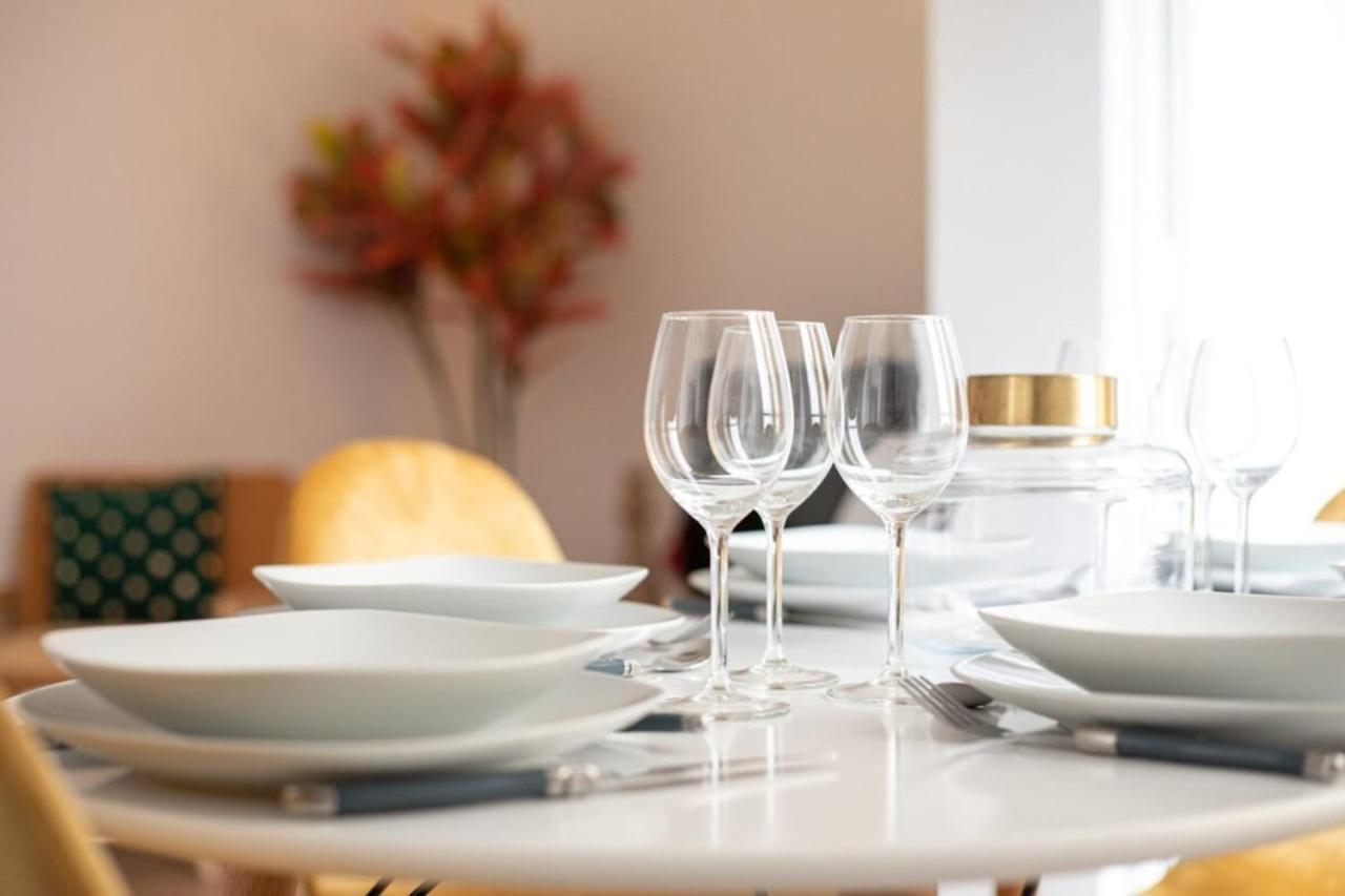 Appartement In Republique - 6p *